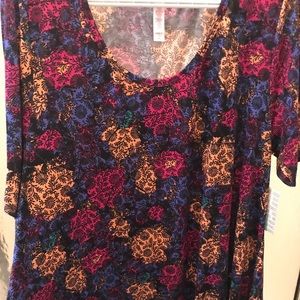 NWT 2xl perfect tee